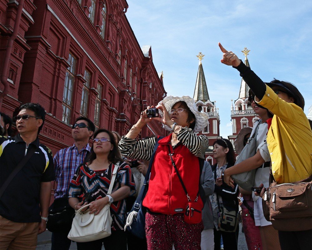 Россия вошла в десятку самых популярных у туристов стран