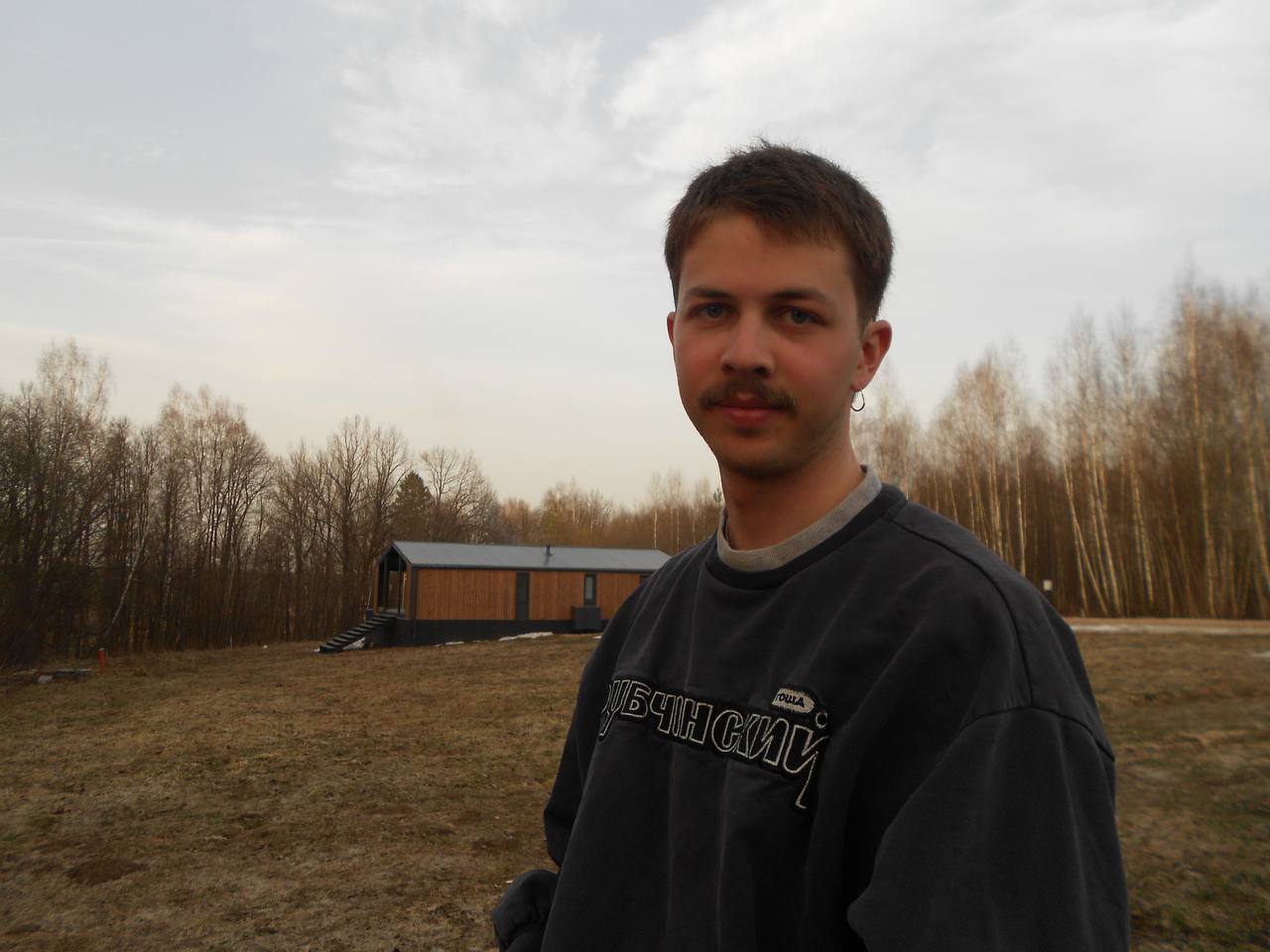 Сын главы языковой службы ООН ведет физ-ру в московской школе