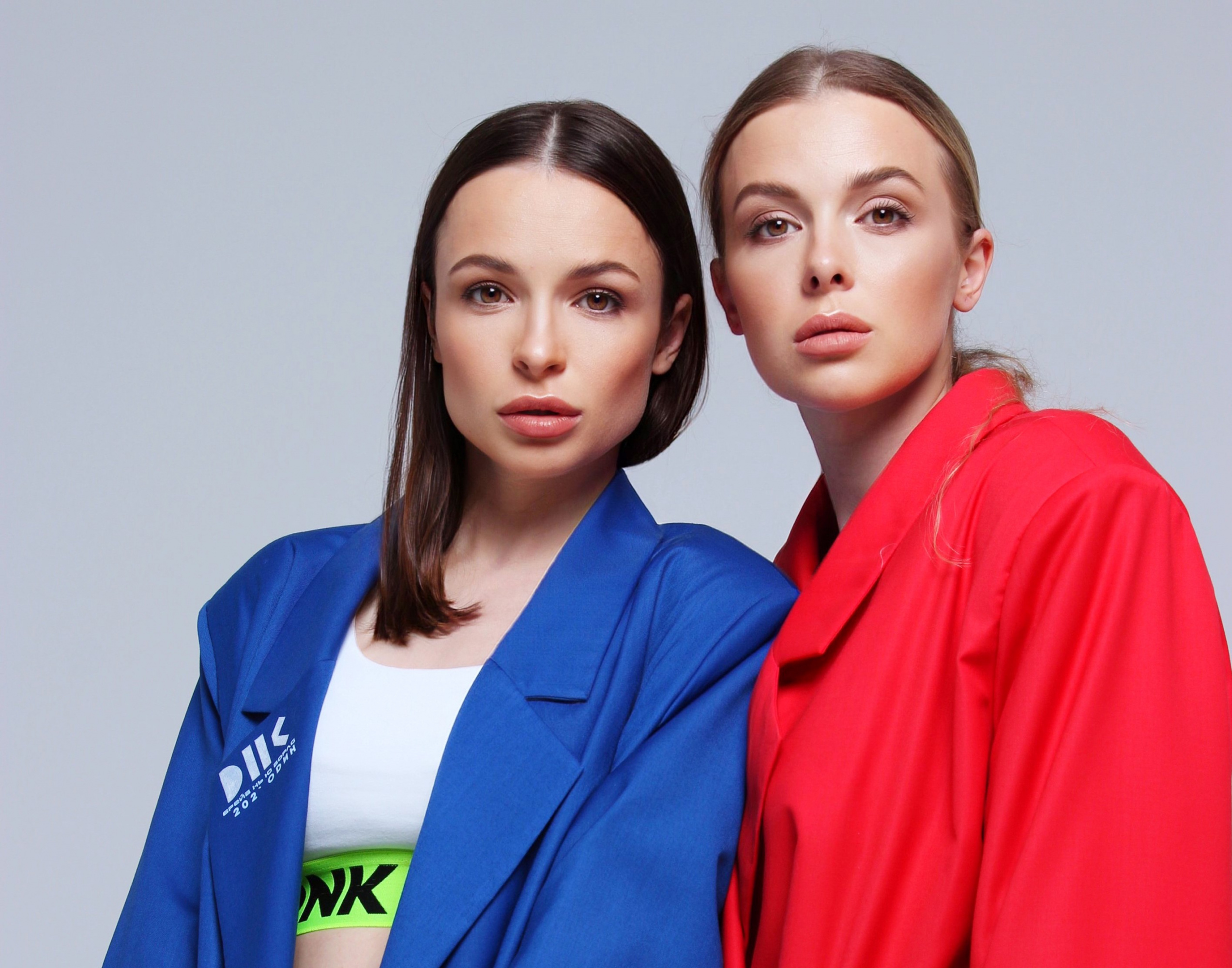 От «Ежика в тумане» до «Роскосмоса»: сестры из Ростова делают русское модным