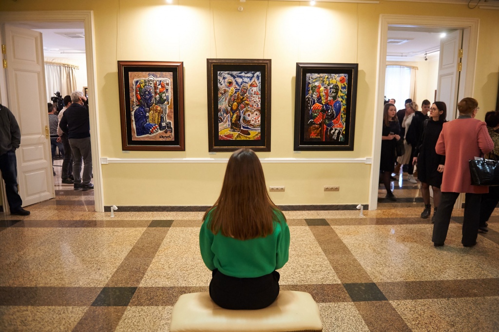Выставка Зураба Церетели «Форма и цвет. Объемная эмаль. Малая пластика» в «Шолохов-центре», март 2020 года.