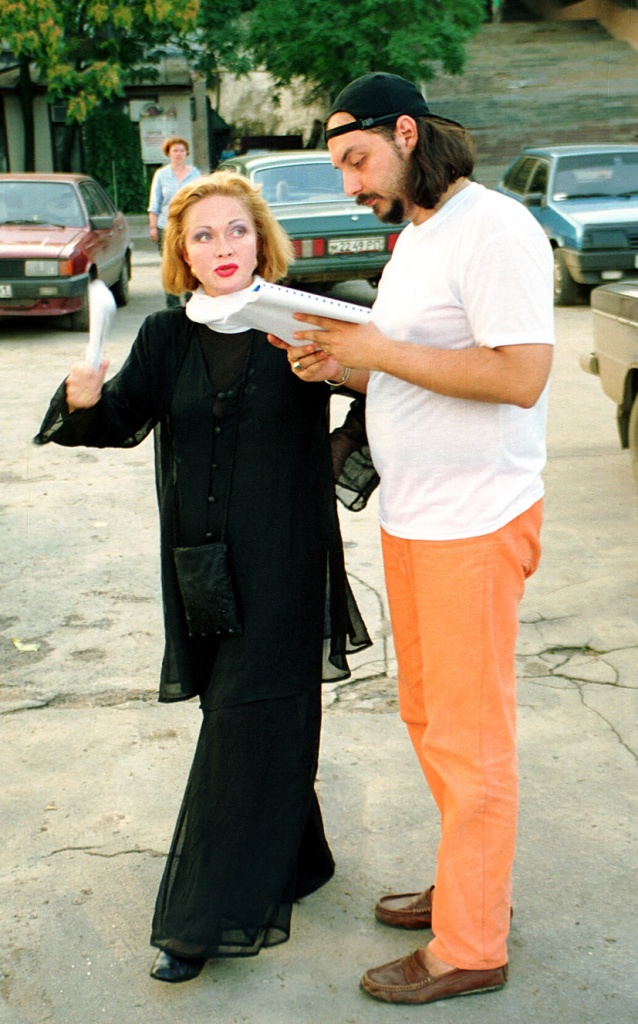 С Натальей Гундаревой на съемках сериала «Ростов-папа», 2000 год.
