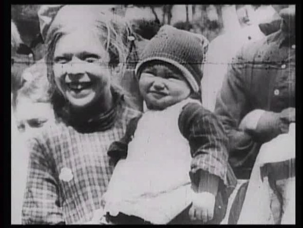 Кадр из фильма Дзиги Вертова «Кино-глаз» (1924).