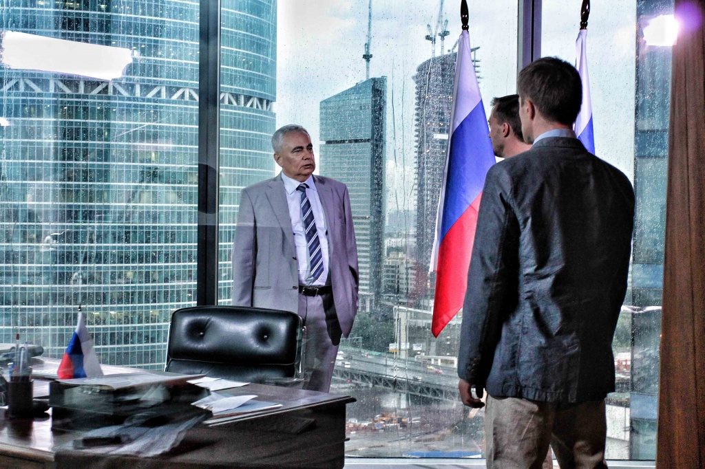 На съемках сериала «Рок-н-ролл под Кремлем», Корецкий в роли генерала госбезопасности.