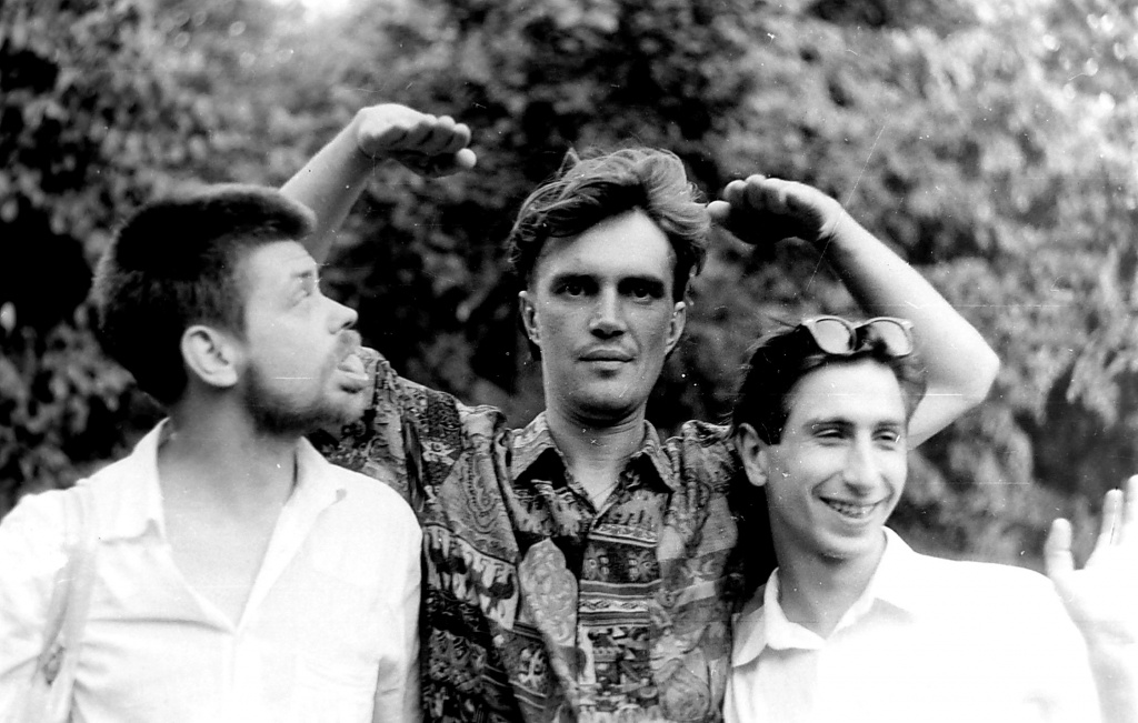 Последний концерт группы «Пекин Роу-Роу», 1992 год. Слева направо: Владимир Вещевайлов, Сергей Тимофеев, Дмитрий Келешьян.