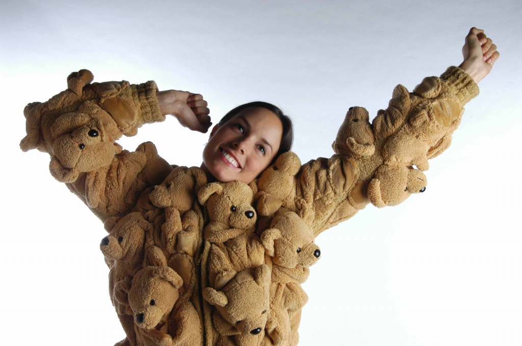 Пример товара с AliExpress: костюм из плюшевых медвежат