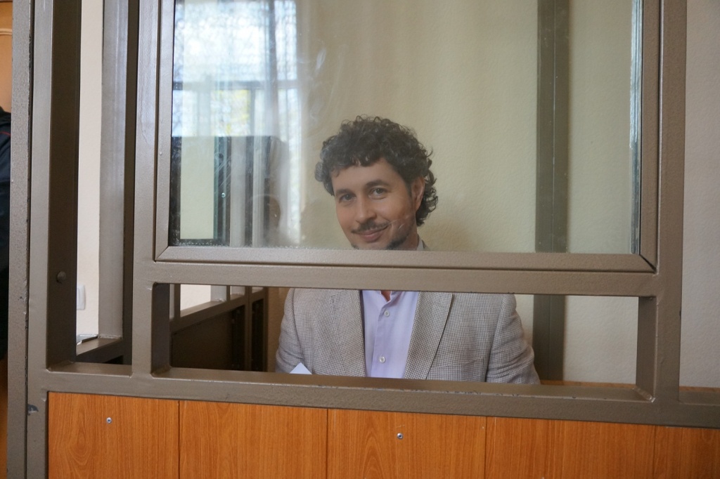 Александр Хуруджи на скамье подсудимых.