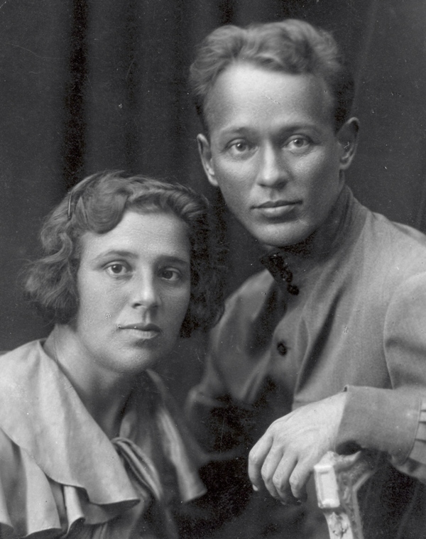 Михаил Шолохов с женой Марией