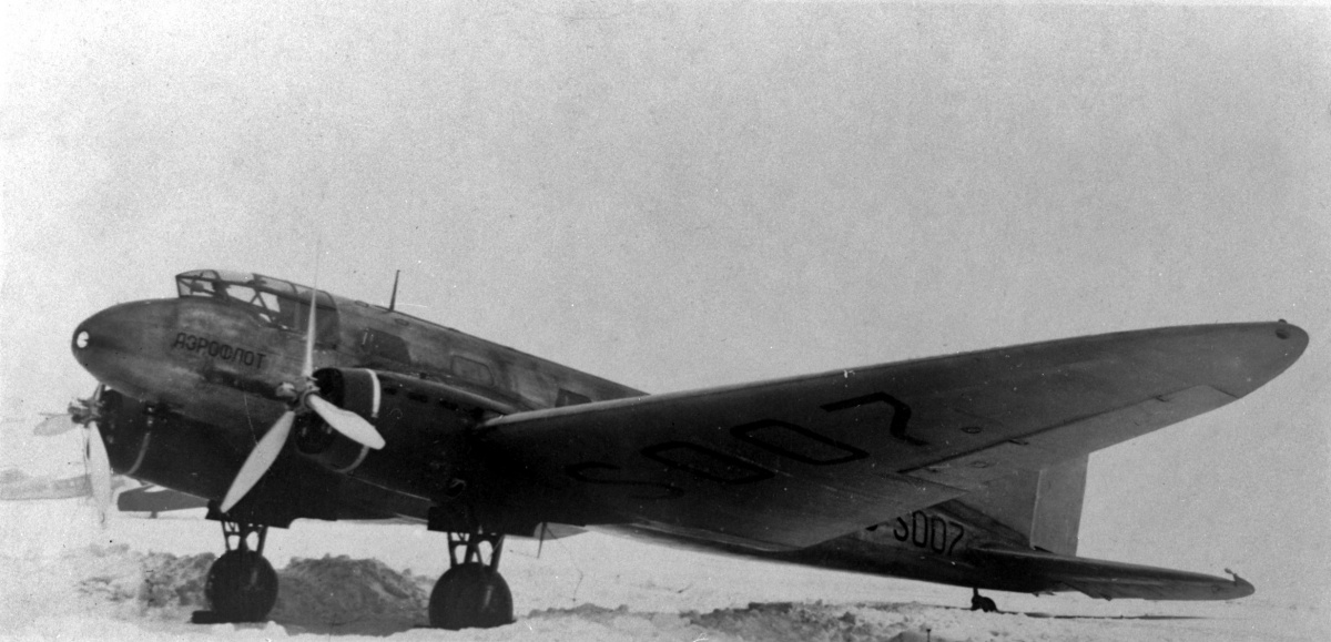 Самолет «Сталь-7». Первый советский скоростной дальний самолет.