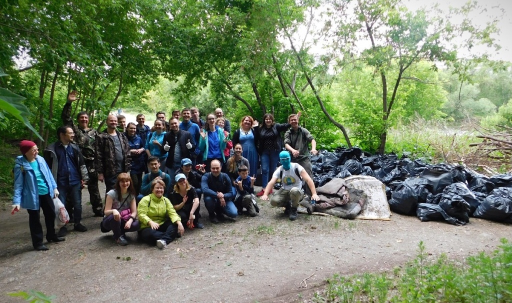  Первый коллективный рейд Чистомэна: на призыв откликнулось больше 50 человек, собрали 200 мешков мусора.