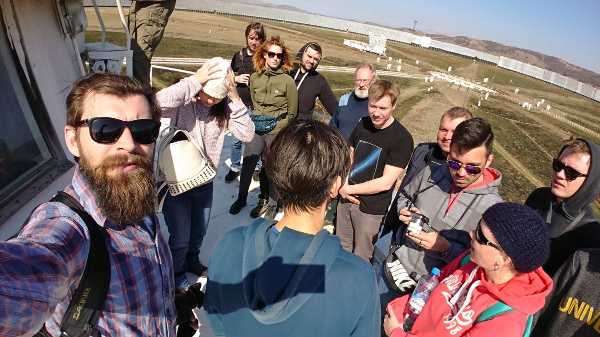 Дэвид с друзьями-астрономами в Архызе, где находится российская астрофизическая обсерватория РАН. Весна 2019 года.