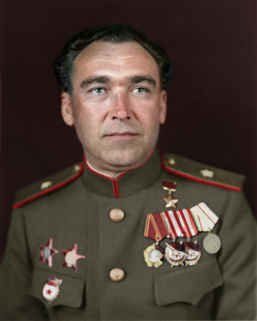 Матвей Шапошников, 1945 год. (Колоризированный снимок)