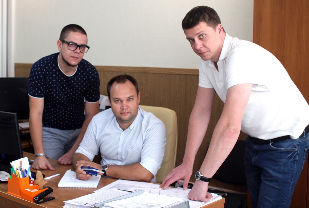 Антон Баев, генеральный директор ООО «ВАРМ», резидент бизнес-инкубатора центра «Мой бизнес», экономит сотни тысяч рублей на аренде офиса.